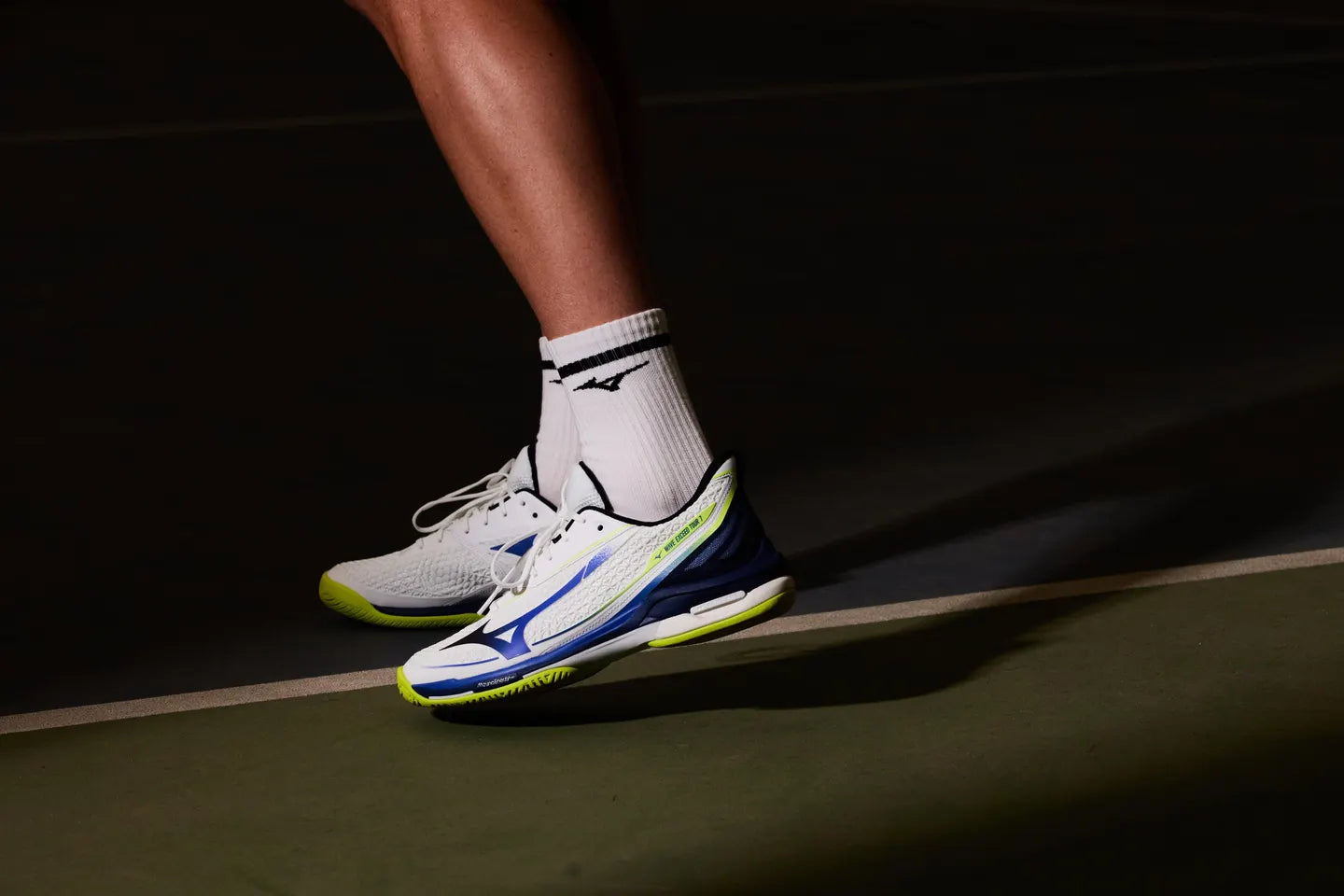 Mizuno Wave Exceed Tour 7 AC Men's Tennis Shoe